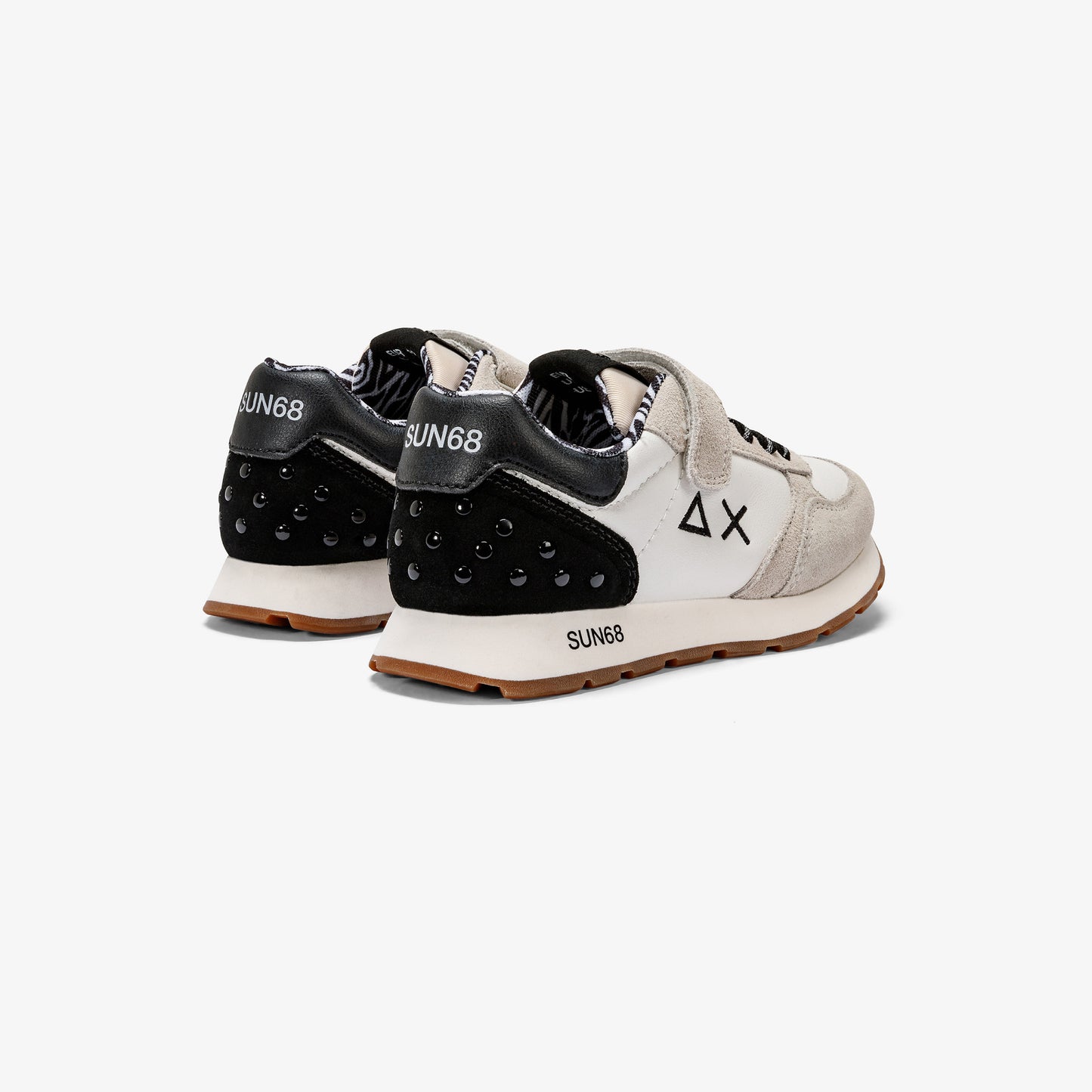 GIRL'S ALLY STUDS KI