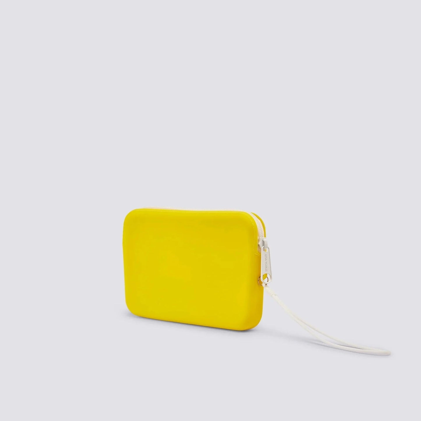 SMALL NECESSAIRE