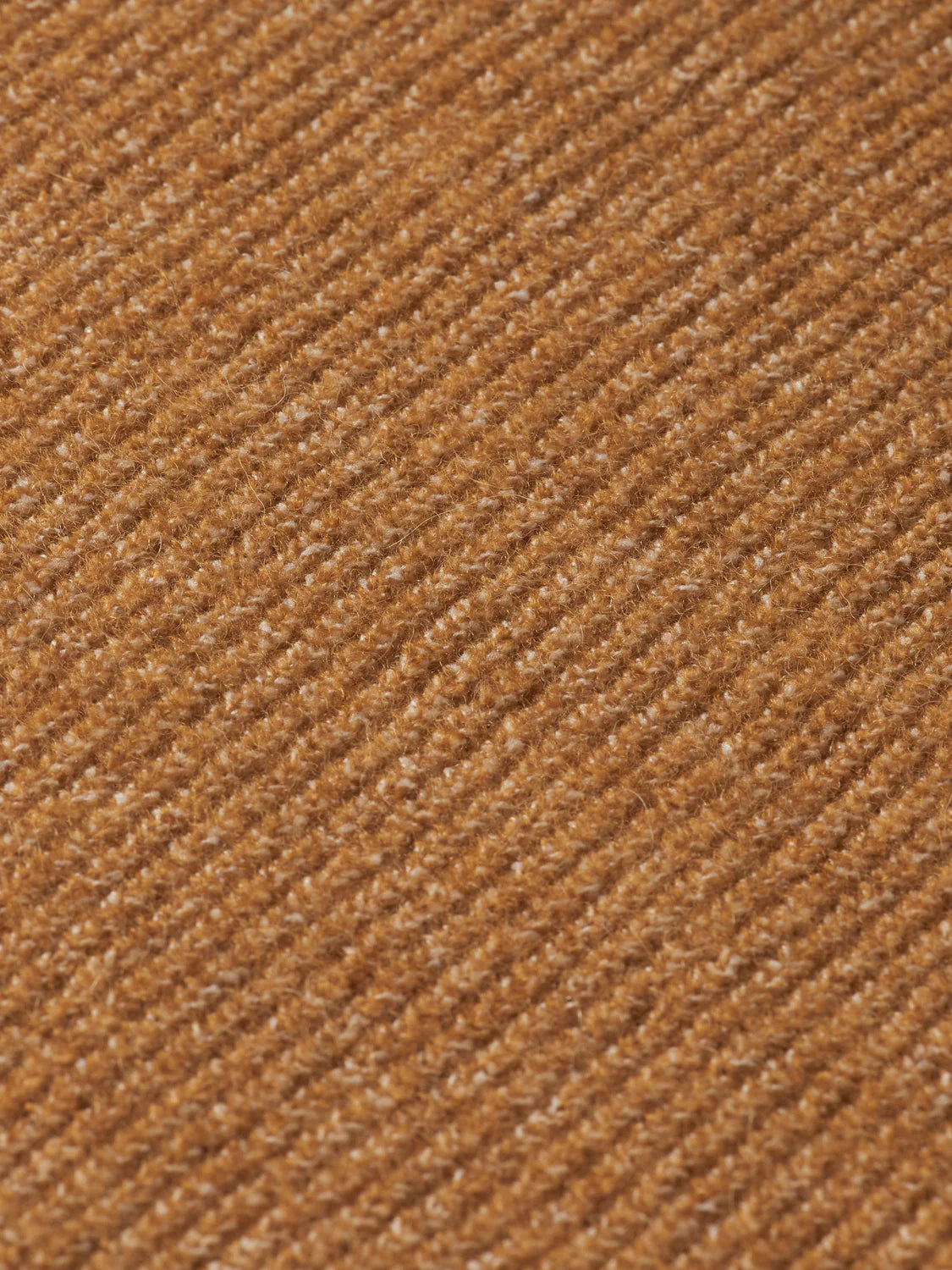 CORE FUZZY CREW NECK
